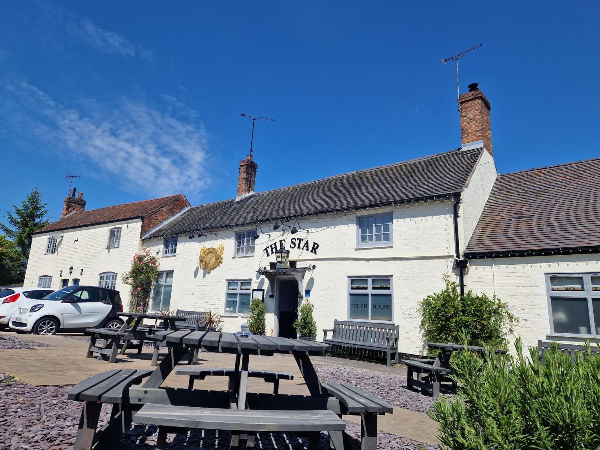 West LeakeThe Star住宿加早餐旅馆 外观 照片